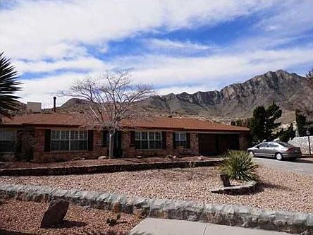 1st image of 2742 Gunnison Dr