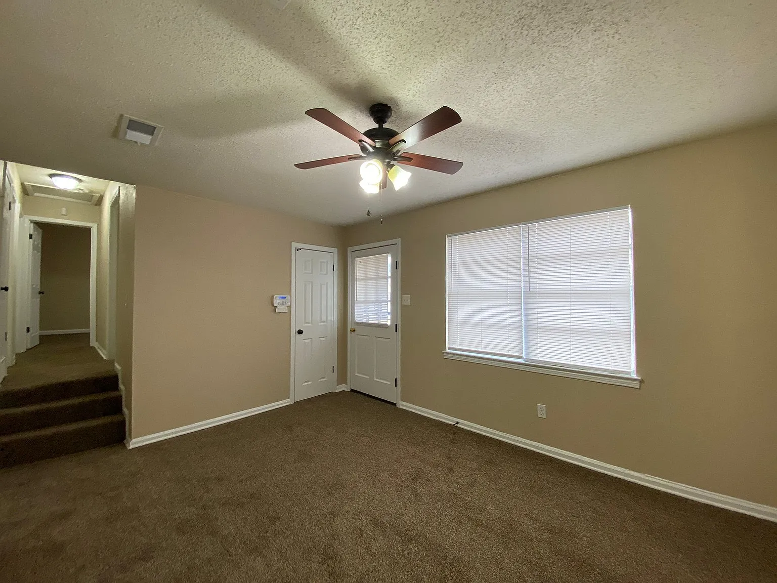 2624 Maverick Ave — Photo 2