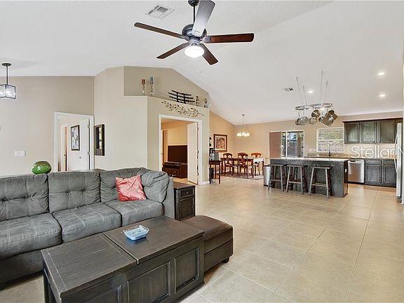 3rd image of 2337 Abney Ave