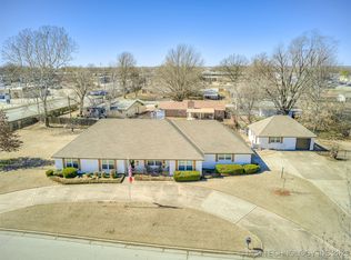 1820 S Date Ave, Broken Arrow, OK 74012