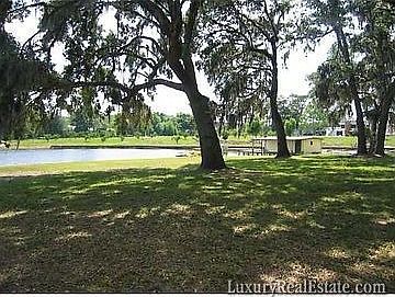 5th image of 10846 Down Park Ln