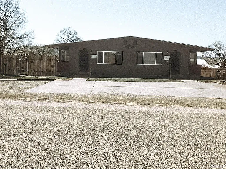 E Hale Ave — Photo 4