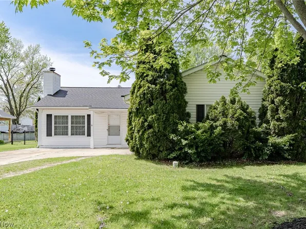 199 E Parkway Dr, Madison, OH 44057