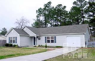 1st image of 304 SE Northwoods Court