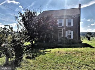 6180 Thoman Dr, Spring Grove, PA 17362