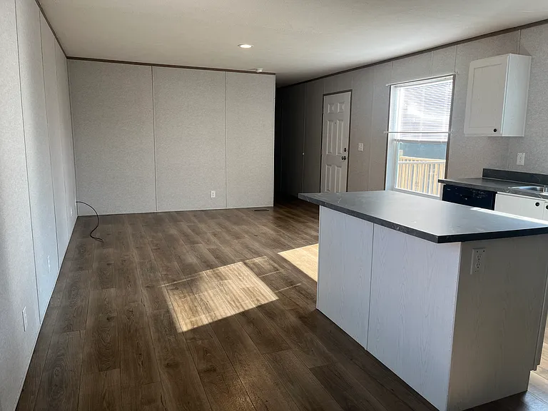 220 Homecroft Ct — Photo 3