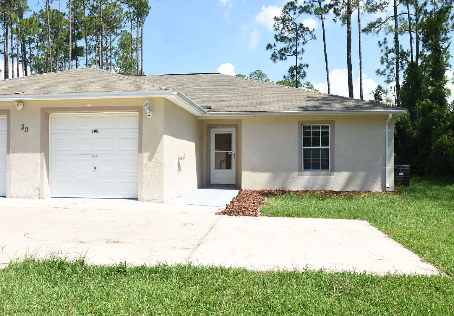 3 bed, 2.0 bath, 1214 sqft, $1,675 — Photo 1