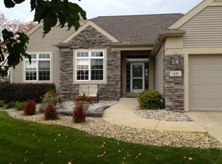 48 Dickens Rd #20, Spring Arbor, MI 49283