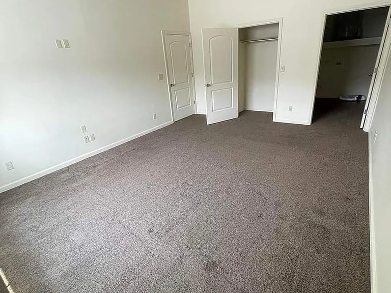 327 S 8th St #330 — Photo 7