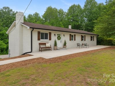 1904 27th Avenue Dr NE, Hickory, NC, 28601