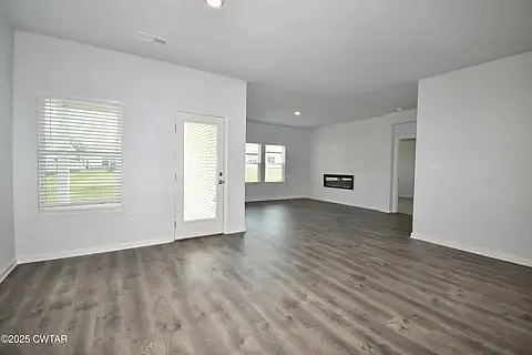91 Kingston Creek Dr — Photo 6