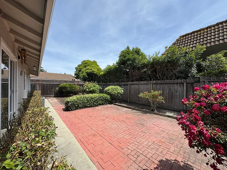 7070 Wineberry Way — Photo 17