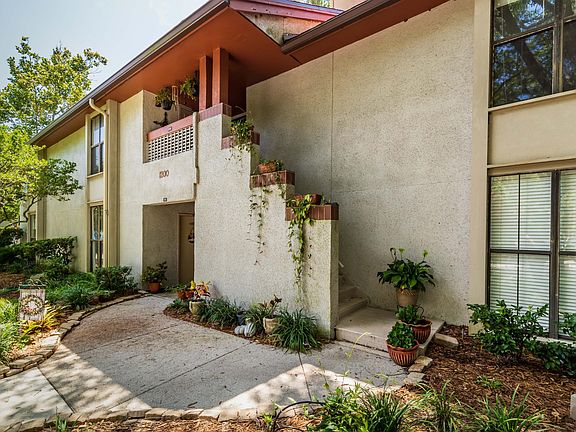 3rd image of 1204 Wood Hill Pl #1204