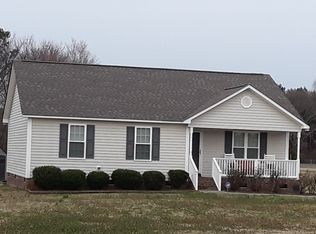 11424 Raleigh Rd, Four Oaks, NC 27524