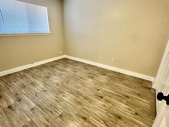 5th image of 8636 Mettler Dr Unit B