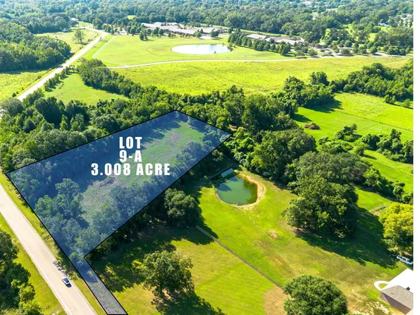 9 Rollins Pl #A, Zachary, LA 70791