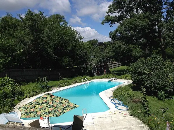 1110 E 9th St, Lockport, IL 60441