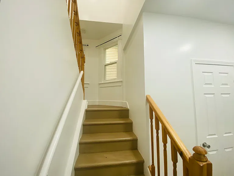1511 Tauromee Ave — Photo 8