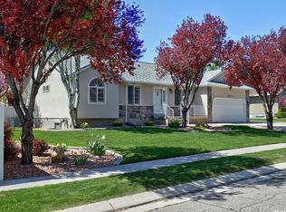 2989 W Southpointe Rd, South Jordan, UT 84095