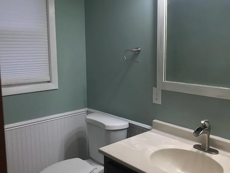 629 Edmund St #B — Photo 5