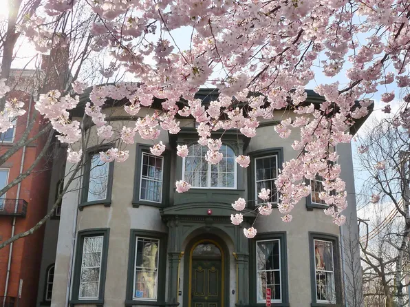 42 Academy St APT 5, New Haven, CT 06511