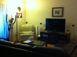 5471 Roundtree Pl APT B, Concord, CA 94521