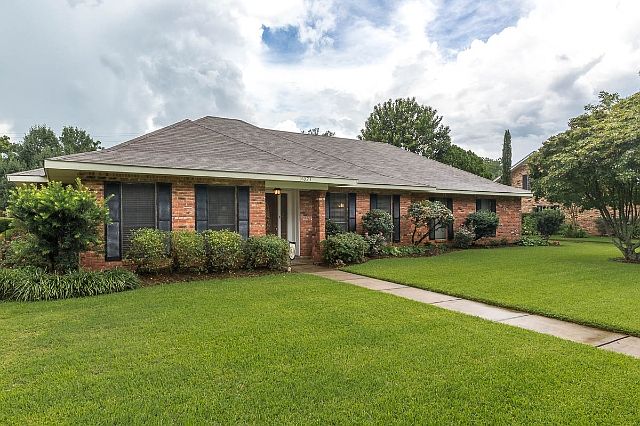 1st image of 4023 Huntwick Blvd