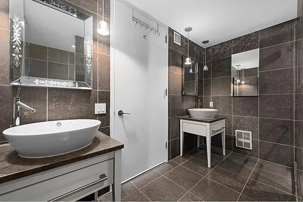 Rented by Douglas Elliman | media 29