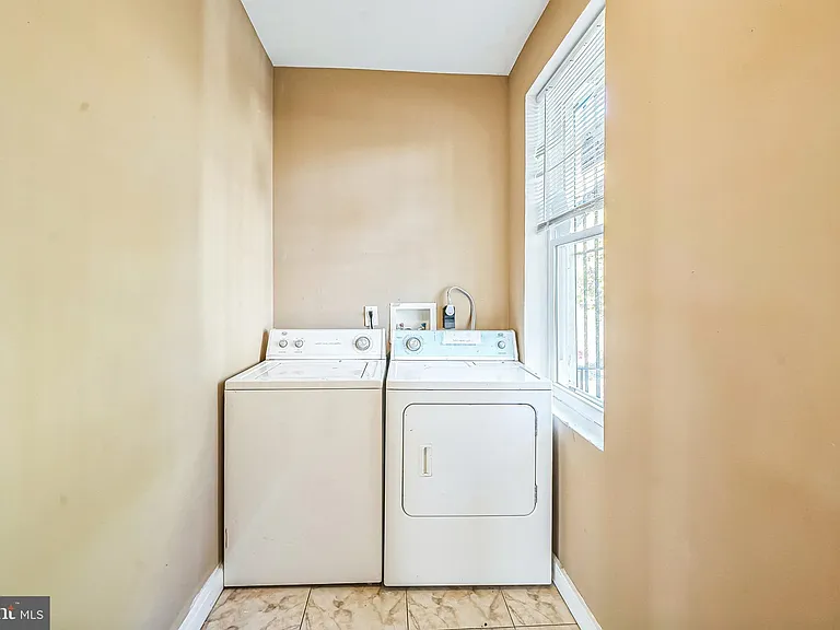 3817 Haverford Ave — Photo 13