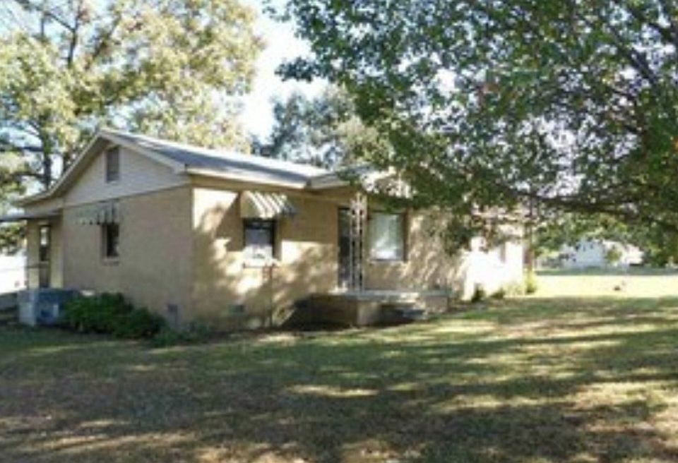 1st image of 2820 Springhill Rd