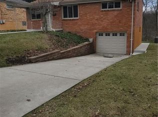1752 Malor Dr, Pittsburgh, PA