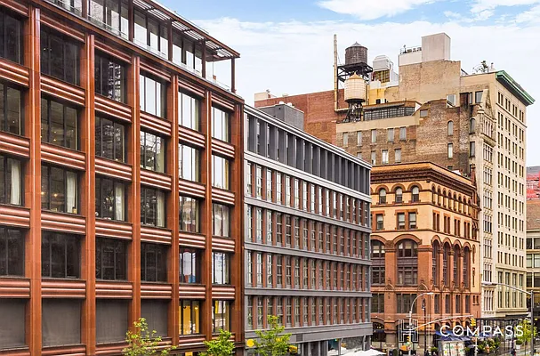 Sold by Compass | media 22