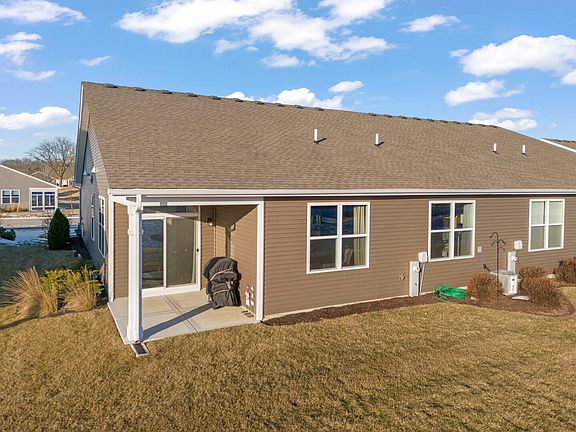 3rd image of 906 Homerton Blvd