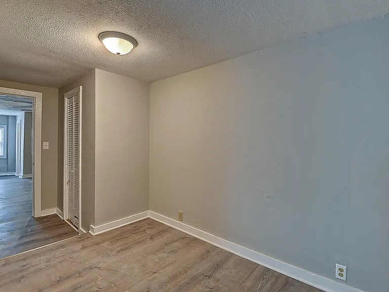 1023 S State Ave #1 — Photo 18