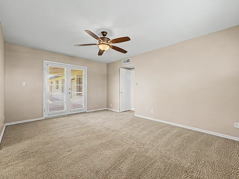 4016 W Hayward Ave — Photo 16