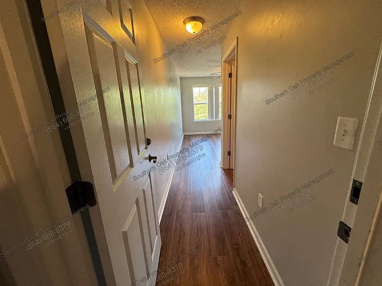 1123 Harts Ridge Dr — Photo 5