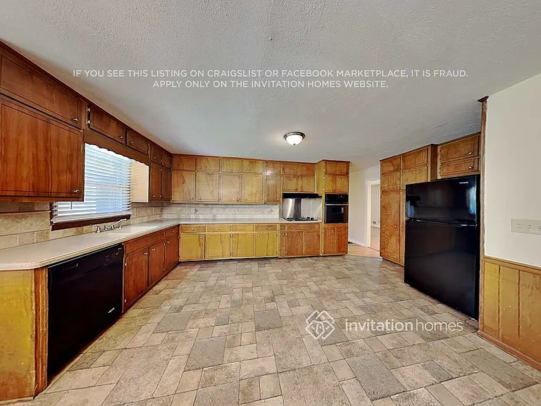 5437 Janice Ln — Photo 10