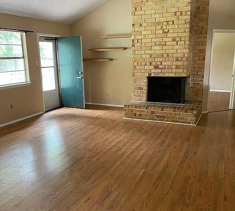 3rd image of 6507 Bridgegate Dr