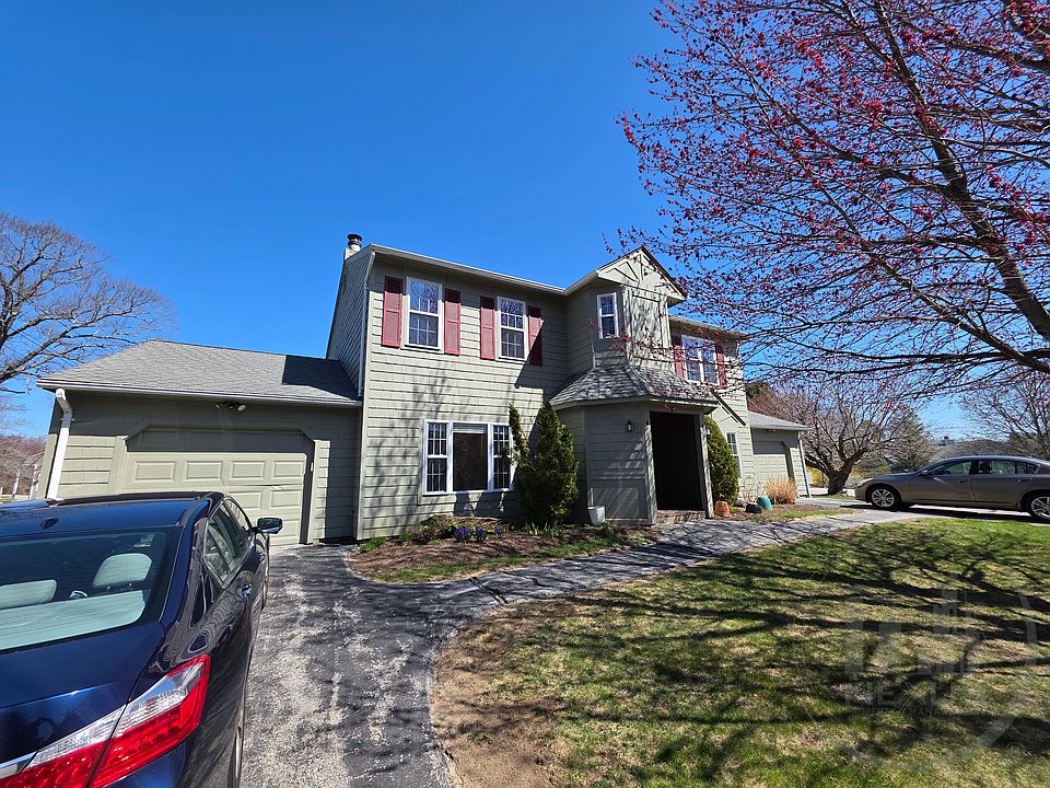 1st image of 16 Nipmuc Trl