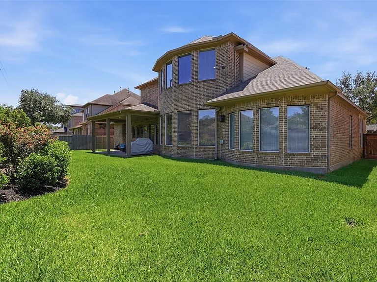 18800 N Bee Cave Springs Cir — Photo 35