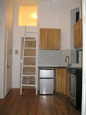 Rented by Tower Brokerage | media 25