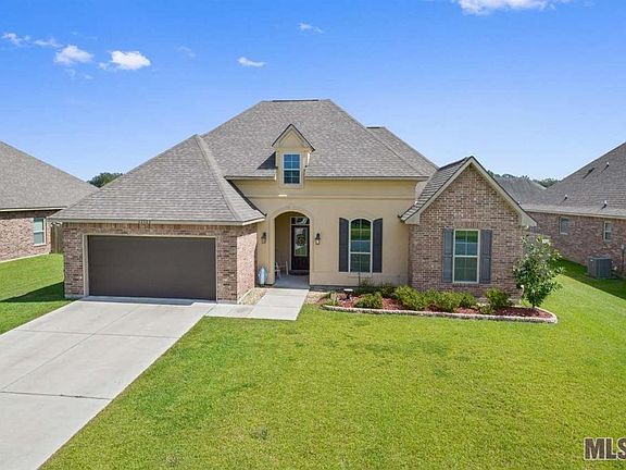 2nd image of 42583 Wynstone Dr