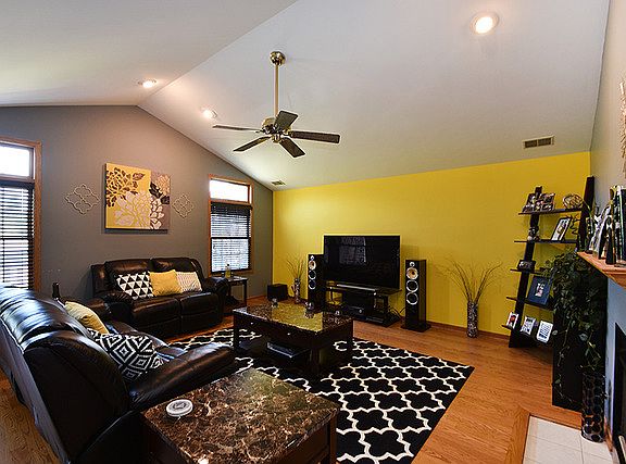 3rd image of 14629 Club Circle Dr