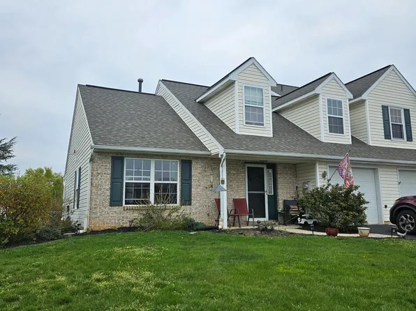 310 Farmview Ln, Mount Joy, PA 17552
