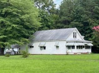 9509 Line Fence Rd, Hayes, VA 23072