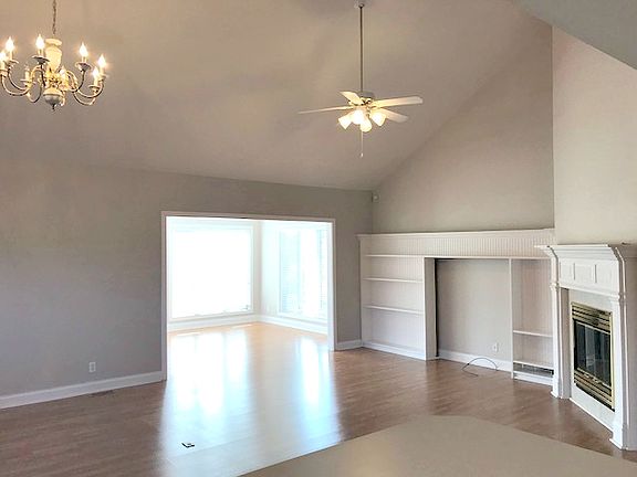 4th image of 2233 Cypress Pointe Ln