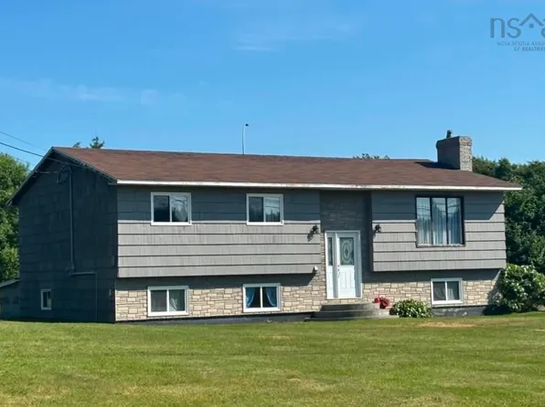 32 Chemin Herb Leblanc Rd, Salmon River, NS B0W 2Y0