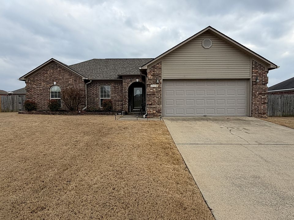 1st image of 2418 Canterbury Ln
