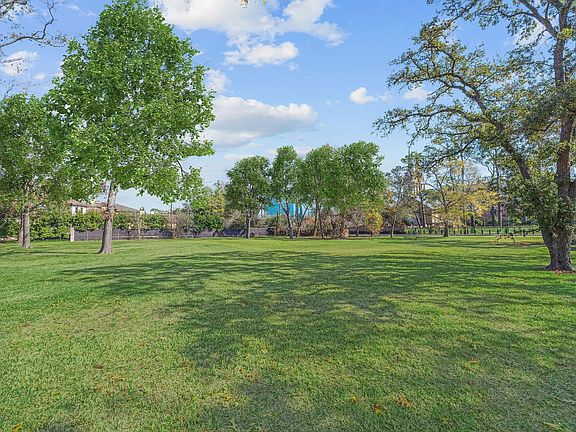 2nd image of 695 Rocky River Rd