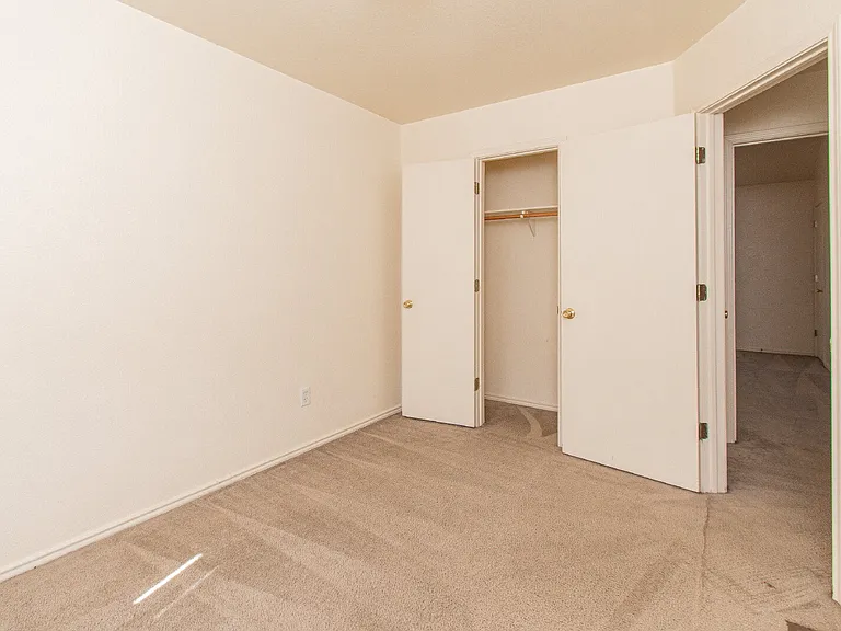 4207 Alan Kent Dr #B — Photo 13